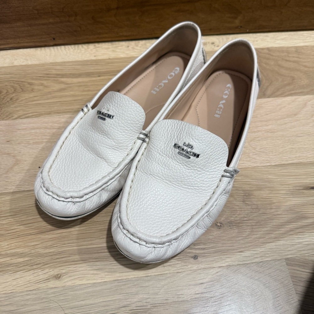 Coach Women's Cream Leather Loafers Size 9.5